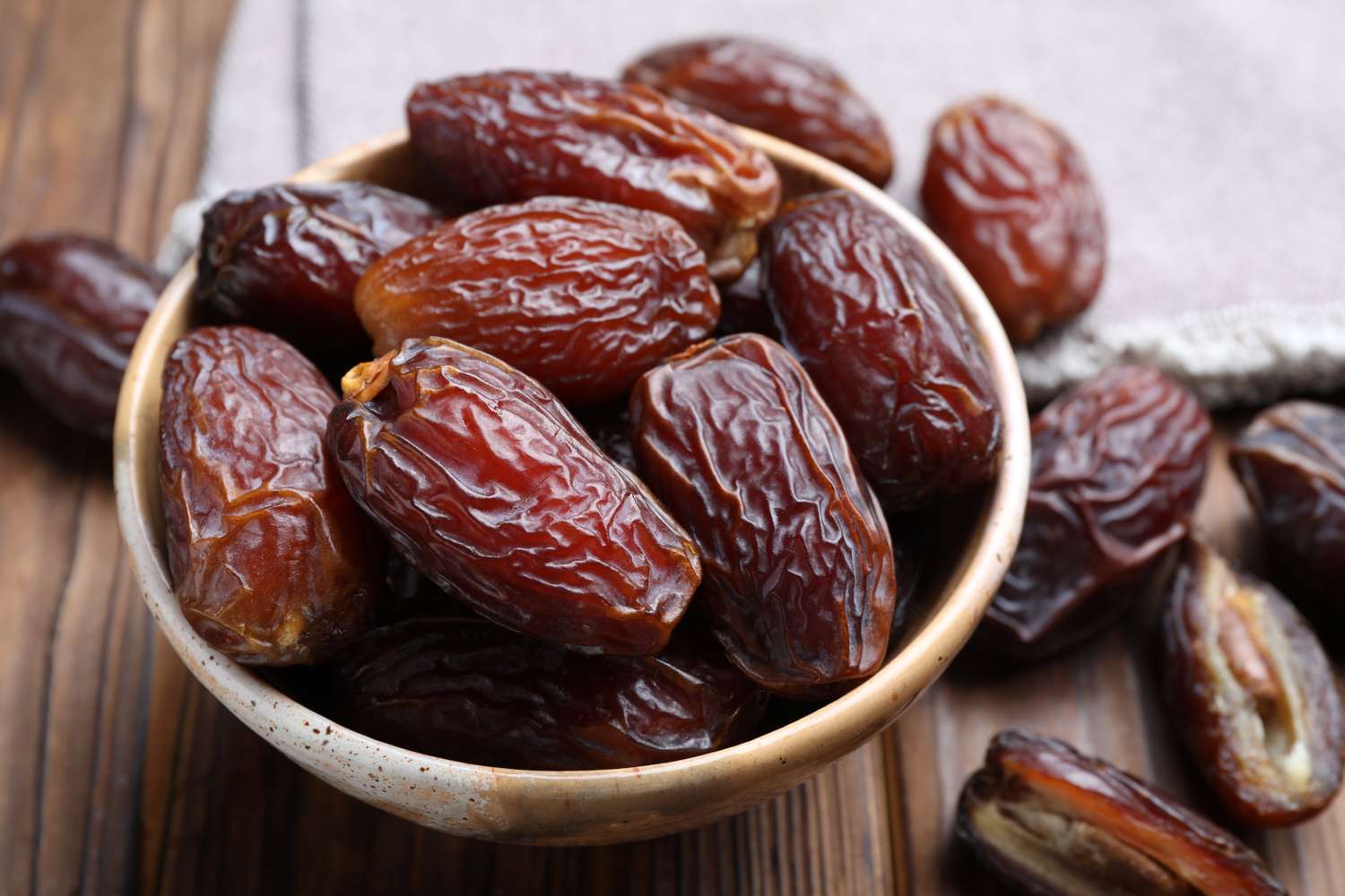  The Ultimate Guide to Buying Wholesale Iranian Dates