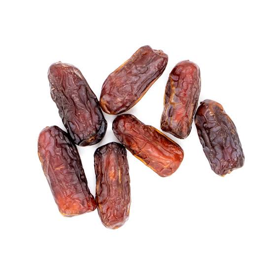 Learn how dates are prepared for long-distance transportation, including packaging, temperature, humidity, quality inspection, loading and cargo condition control.
