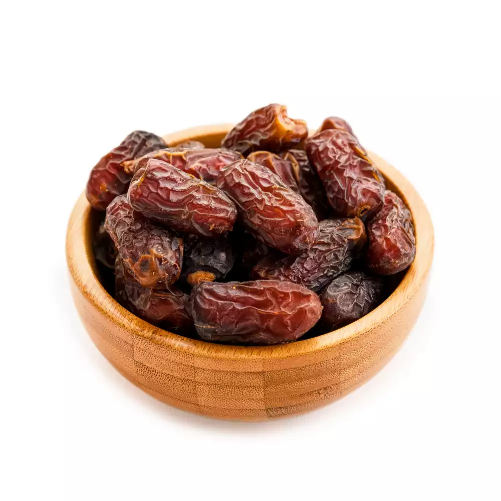 Learn why date sizes can vary within the same shipment and how variety, maturity, cultivation, sorting, grading, and processing affect size uniformity in wholesale dates.