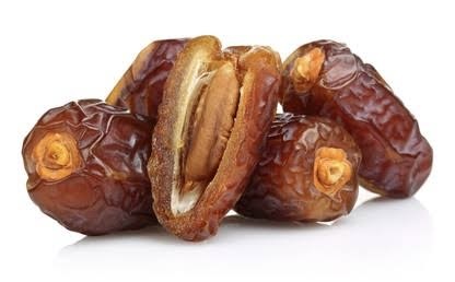 Why does date seed size vary between varieties? Learn how genetics, fruit size, growing conditions, and pit-to-flesh ratio affect Iranian dates and bulk purchasing.